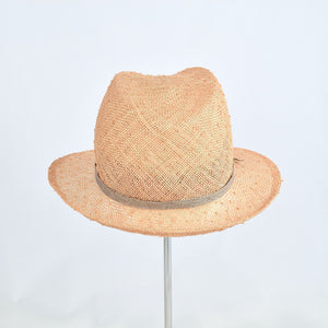 Fedora in peach colored knotted sisal.  Back  view.