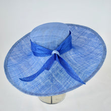 Load image into Gallery viewer, Two-tone wide brim blue sinamay hat. Side view.
